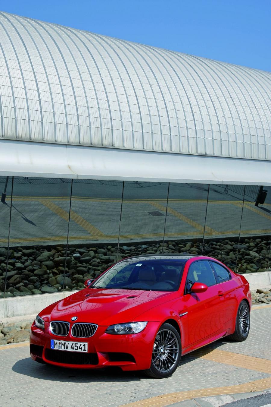  BMW M3 2008 года  (фото 207 из 219)